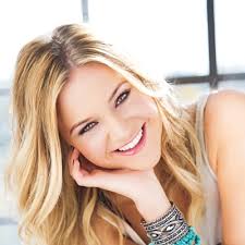 Kelsea Ballerini