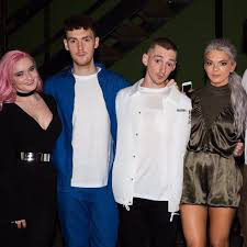  Clean Bandit